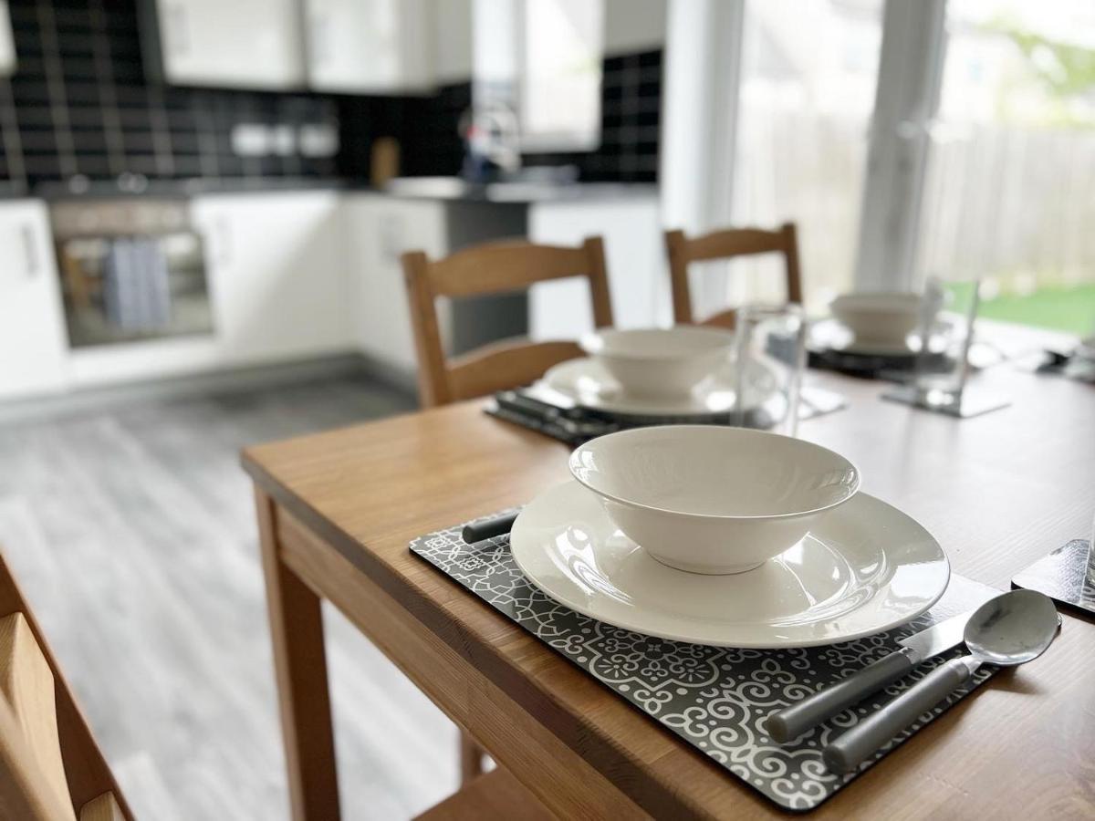 Apartment Contractor-Ready House - Bright, Spacious, And Free Wifi Included! Luton (Bedfordshire)